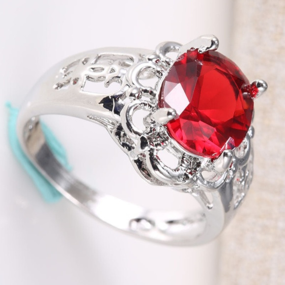 Silver Plated Red Stone Wedding Engagement Ring - Picture 2 of 2
